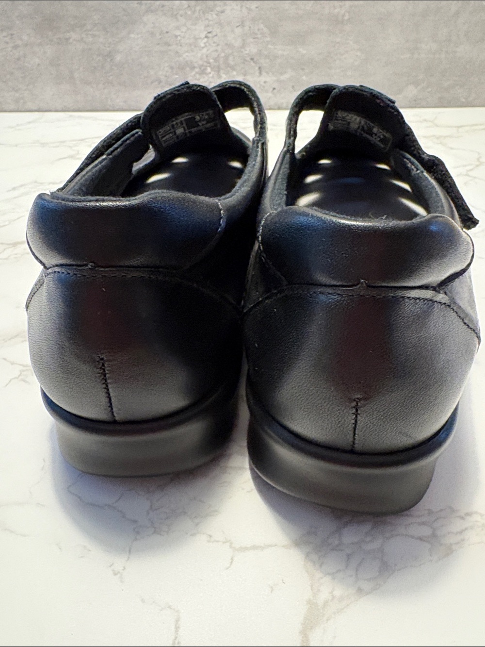 SAS women’s 8.5 Black Leather Mary Jane Strap Shoes excellent condition - Picture 8 of 10